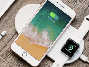 The Odyssey – 2-in-1 Phone & Apple Watch Wireless Charger