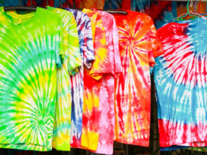 DIY Tie Dying Is Becoming The Hottest Quarantine Trend